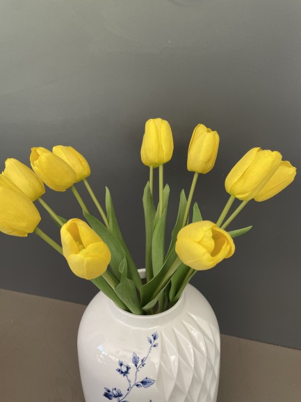 Elegant Geel Tulpenboeket 12 stelen