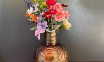 Hoe schik je eenvoudig je eigen zijden bloemen boeket?