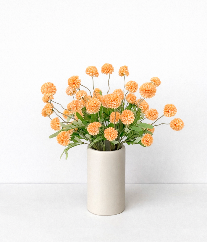 Zijden boeket Kiku met 10 perzikkleurige stelen